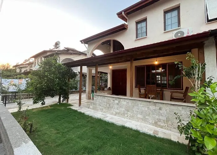 Pinar Villa - Near The Airport And City