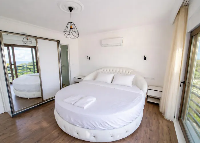 Villa Everest